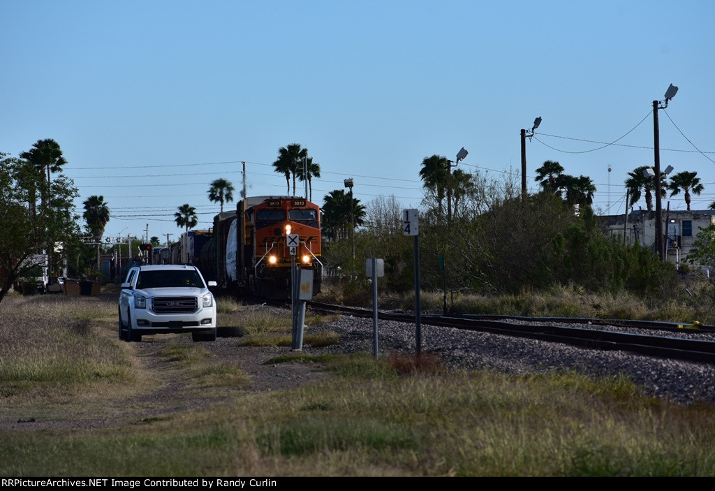 BNSF 3813 on the local